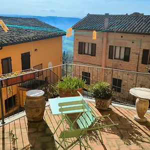 Apartment Il Terrazzino, Piccolo Loft In, Montepulciano Stazione